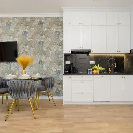 Elegant Near Rondo Onz By Renters Prestige * Warsaw