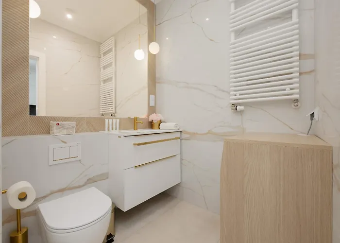 Elegant Near Rondo Onz By Renters Prestige * Warsaw