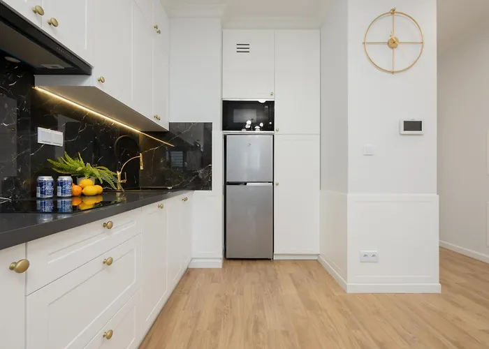 Apartment Elegant Near Rondo Onz By Renters Prestige