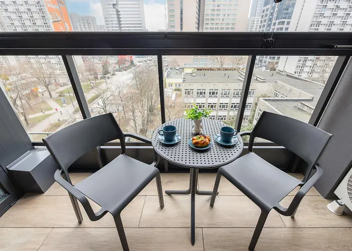 Elegant Near Rondo Onz By Renters Prestige Apartment *