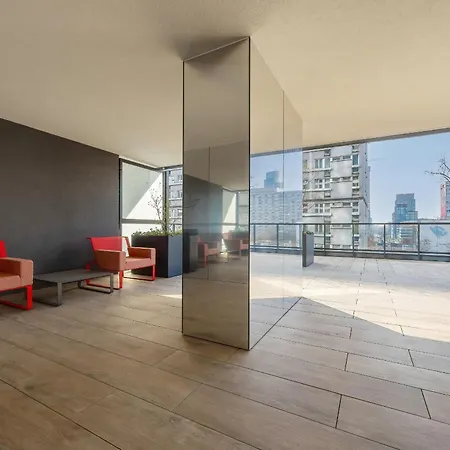 Daire Elegant Near Rondo Onz By Renters Prestige Varşova